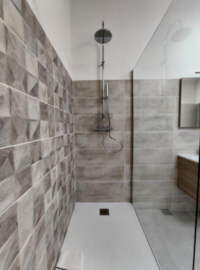 Colormix 3 Etoiles - 95M2 Plein Centre - Ensoleille Climatise Apartment Meze Exterior photo