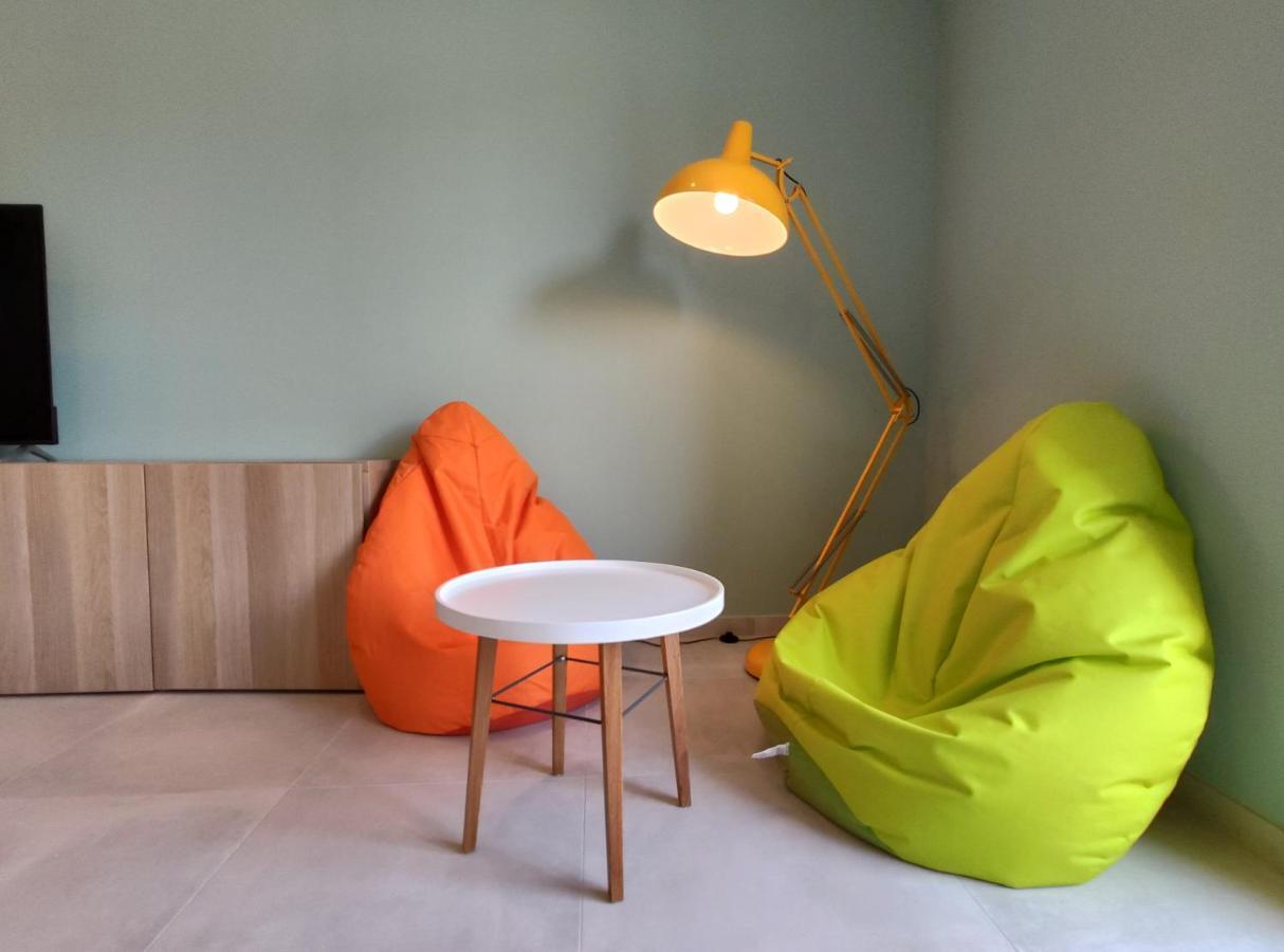 Colormix 3 Etoiles - 95M2 Plein Centre - Ensoleille Climatise Apartment Meze Exterior photo